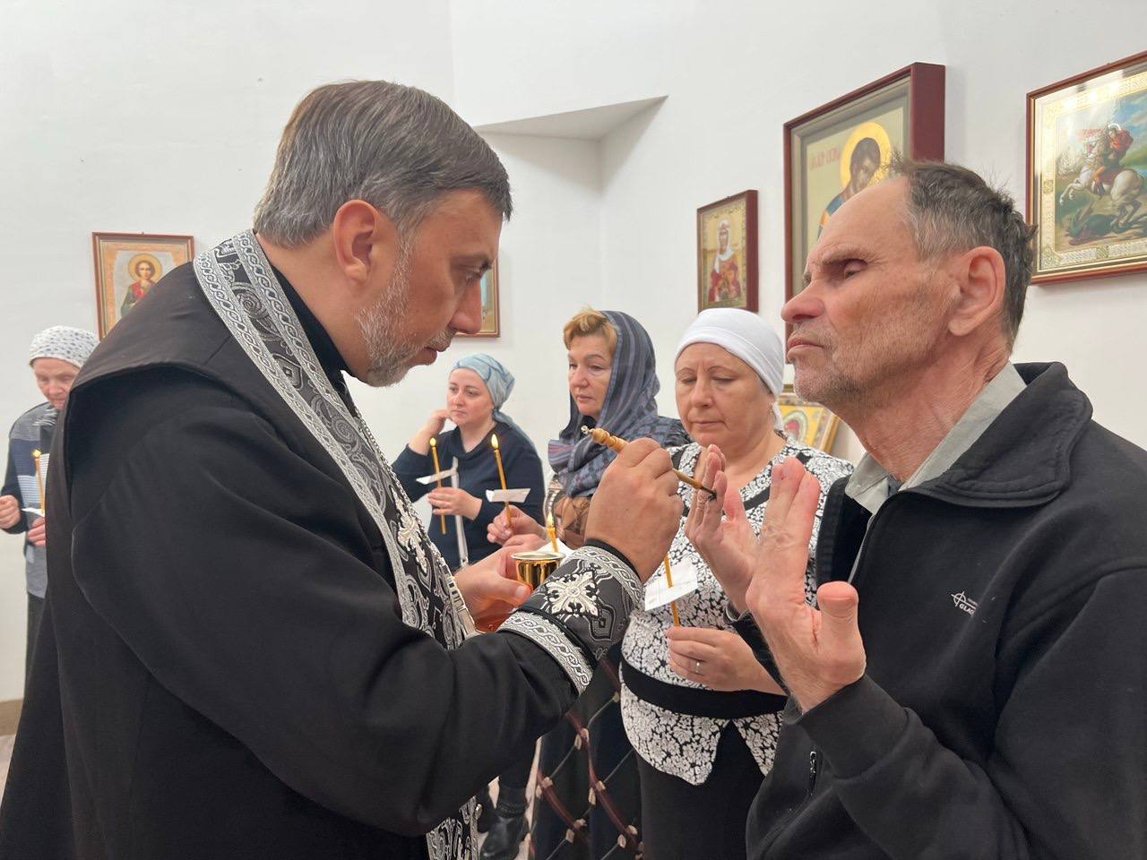 15.03.2026г. Настоятель совершил Таинство Елеосвящения (Соборование).