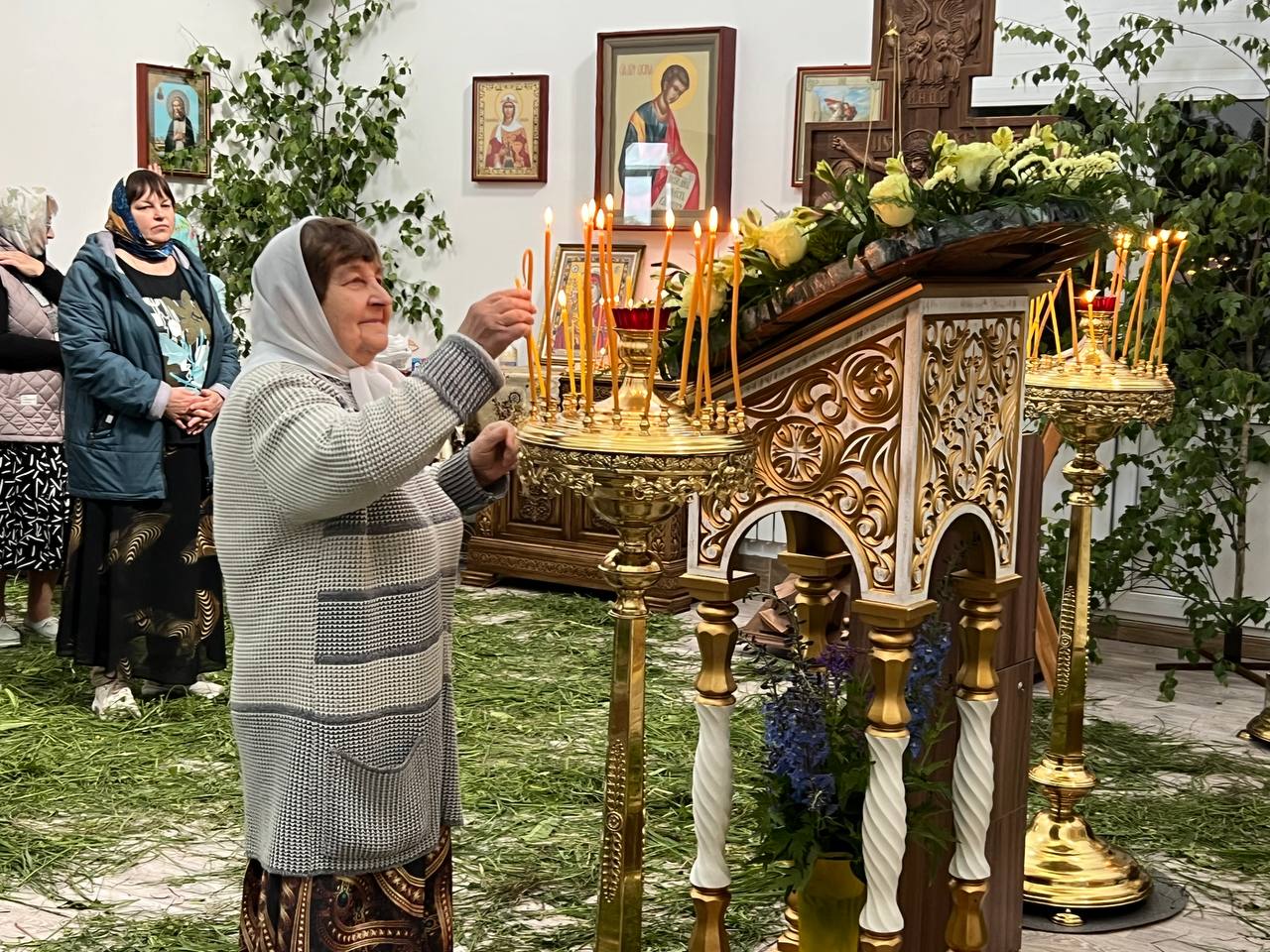 31.05.2026г. День Святой Троицы. Пятидесятница. Праздничные торжества в храме святого апостола Фомы. По завершении богослужения состоялся праздничный утренник воспитанников Воскресной школы.